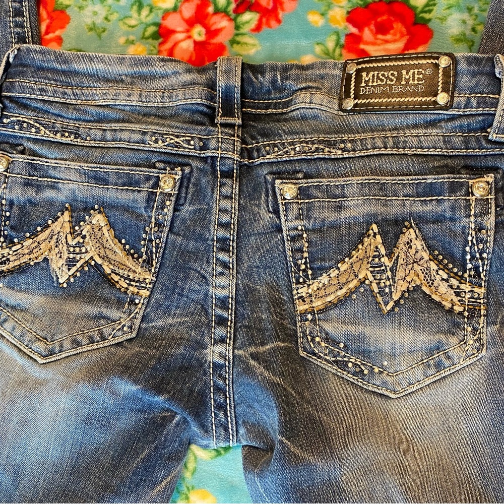 NWOT Miss Me cuffed Skinny jeans 30x30.5